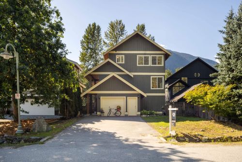 1430 Alder Dr, Pemberton, BC, V0N2L1 | Card Image