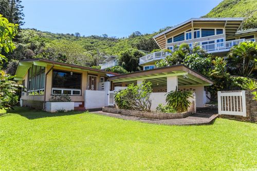 3250 Melemele Pl, Honolulu, HI, 96822-1430 | Card Image