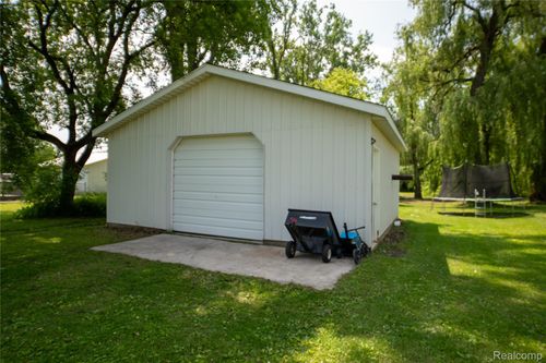4351 Wheeler Rd, Standish, MI, 48658-9226 | Card Image