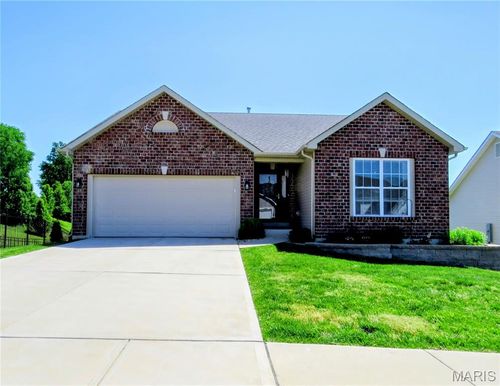 1716 Meade Ct, Pacific, MO, 63069-3638 | Card Image