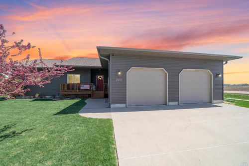 1598 Brandon Dr, Vermillion, SD, 57069-3800 | Card Image
