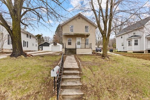 120 N Park Place, Plymouth, WI, 53073 | Card Image