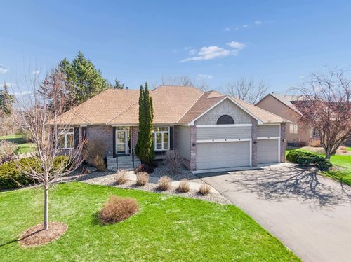 2070 Woodstone Dr, Victoria, MN, 55386-9642 | Card Image