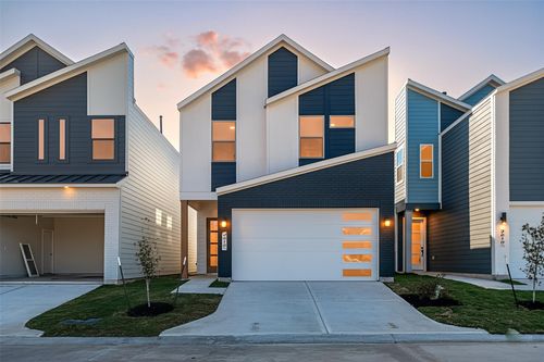 3012 La Rambla Dr, Houston, TX, 77047-0067 | Card Image