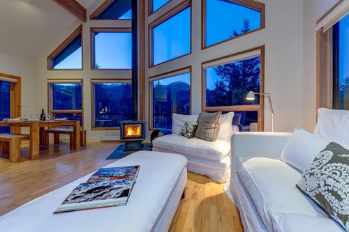 2748 Coyote Pl, Whistler, BC, V8E0A8 | Card Image