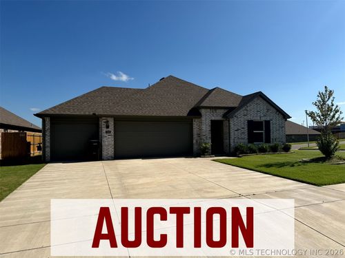 7303 E Oak Ridge Ct, Broken Arrow, OK, 74014-3137 | Card Image