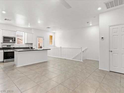 671 Foam Flower Ln, Henderson, NV, 89015-7689 | Card Image