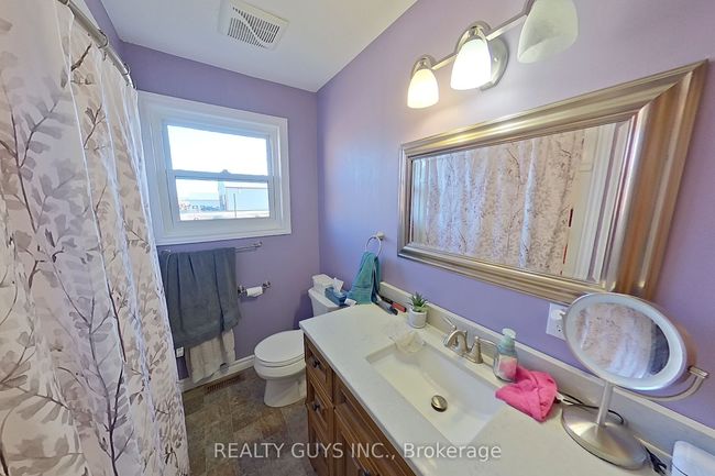 3211 County Rd 2, House other with 7 bedrooms, 4 bathrooms and 6 parking in Keene ON | Image 36