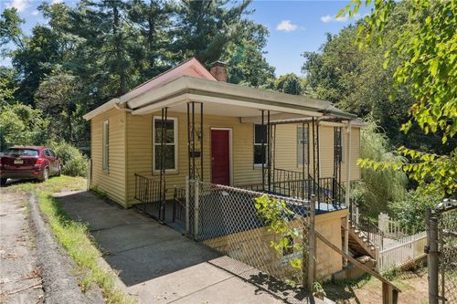 3241 Menges St, Pittsburgh, PA, 15204-1448 | Card Image