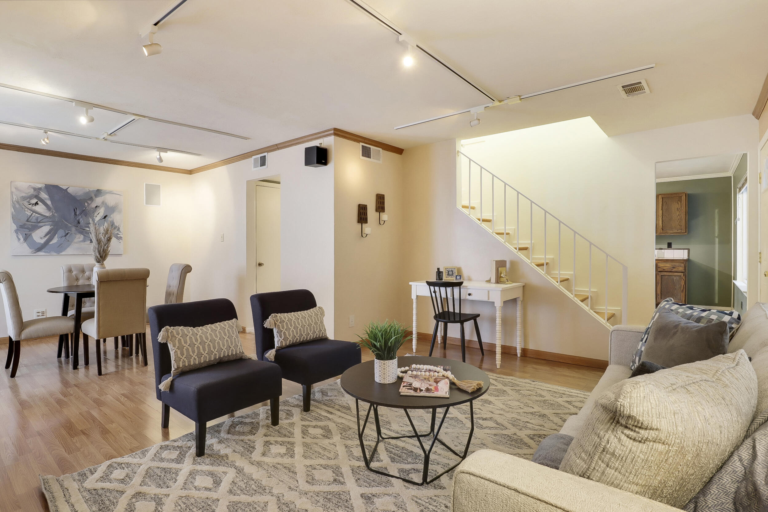 Otero Ave, Albuquerque, NM 87109
