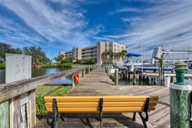 6304 - 6304 River Run Dr, House attached with 2 bedrooms, 2 bathrooms and null parking in Sebastian FL | Image 34