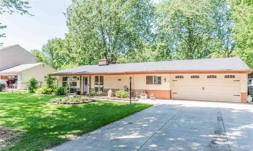 23307 Urban St, Macomb, MI, 48042-5506 | Card Image