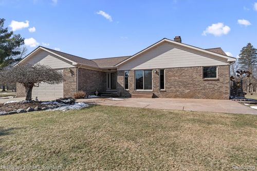 4297 Mario Ct, Plymouth, MI, 48170-5132 | Card Image