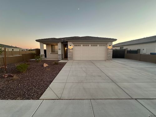7647 E 35th Ln, Yuma, AZ, 85365-8195 | Card Image
