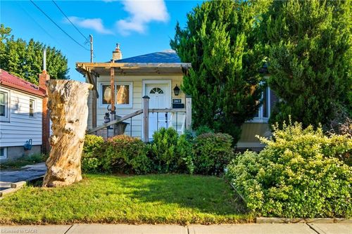 267 Thayer Ave, Hamilton, ON, L9A1J6 | Card Image