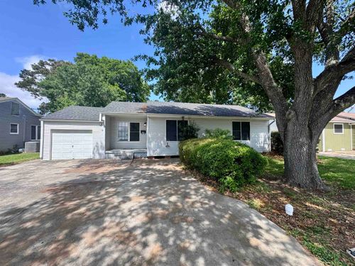 3110 Boyd Ave, Groves, TX, 77619-3442 | Card Image