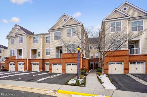 unit-108-43031 Foxtrail Woods Ter, ASHBURN, VA, 20148-8118 | Card Image
