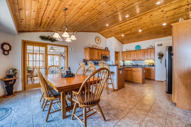 Dining Room 2 | Image 17
