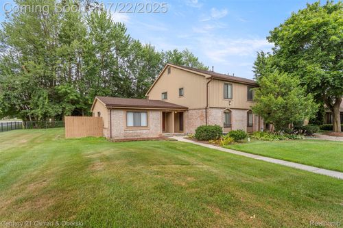 41523 Bedford Dr, Canton, MI, 48187-3701 | Card Image