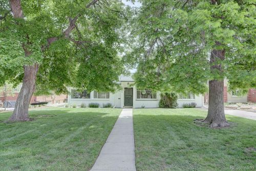 2812 Krameria St, Denver, CO, 80207-2829 | Card Image