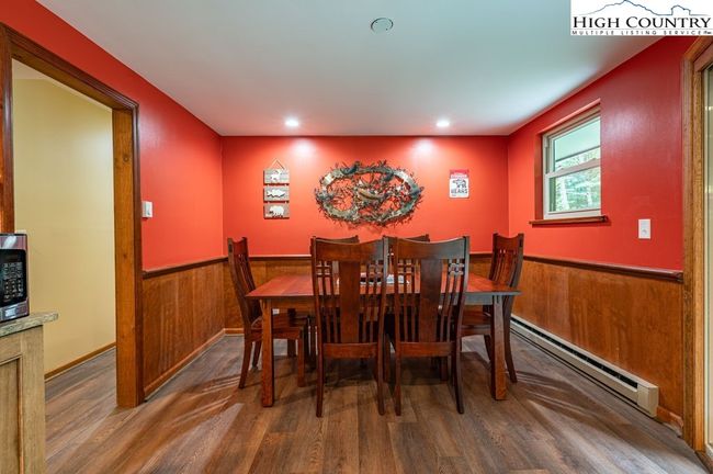 103 Raven Rd, House other with 3 bedrooms, 2 bathrooms and null parking in Beech Mountain NC | Image 19