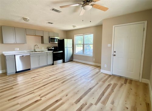a-7103 Bethune Ave, Austin, TX, 78752-3311 | Card Image