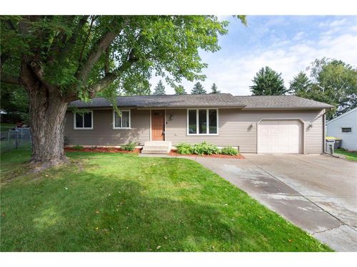 853 Marjorie St, Hammond, WI, 54015-9638 | Card Image