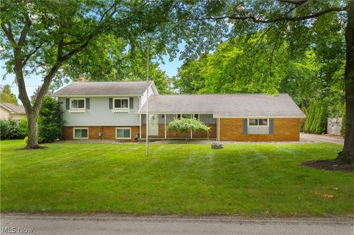 13795 Overcrest St Ne, Alliance, OH, 44601-3509 | Card Image
