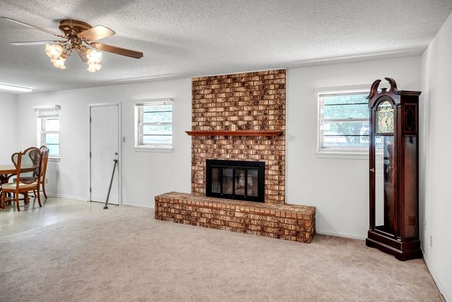 3501 44 Th St, House other with 3 bedrooms, 2 bathrooms and 2 parking in Snyder TX | Image 7