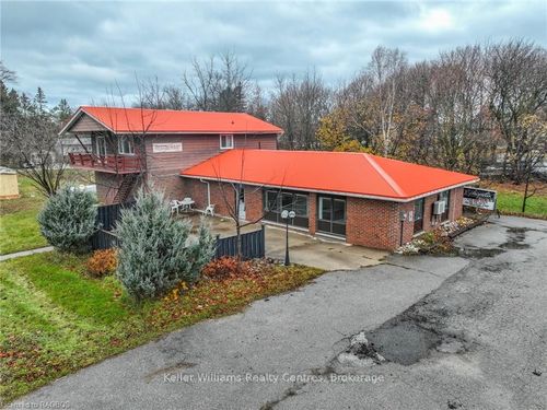 9 Mill St, Tiverton, ON, N0G2T0 | Card Image