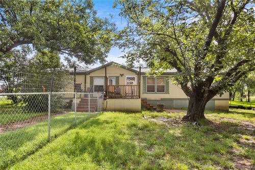 830 Pearce Dr, Pottsboro, TX, 75076-6992 | Card Image