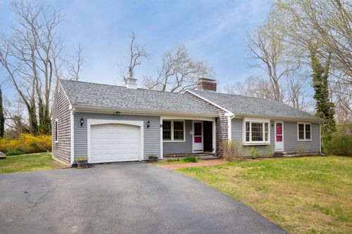 8 Maraspin Rd, Barnstable, MA, 02630-1519 | Card Image