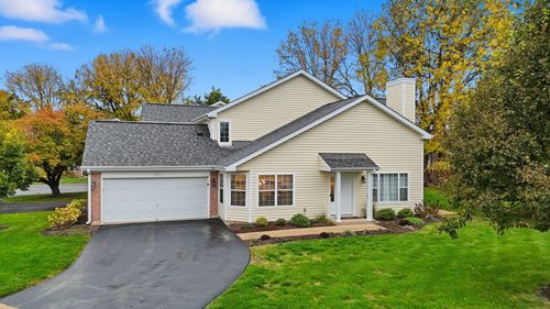 11e-1411 Clybourne St, Batavia, IL, 60510-7605 | Card Image