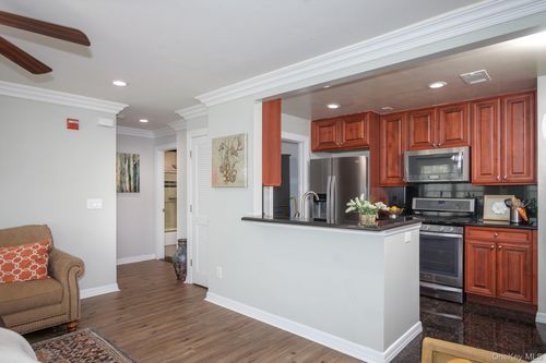 2506-2506 Vista View Dr, Farmingville, NY, 11738-3030 | Card Image