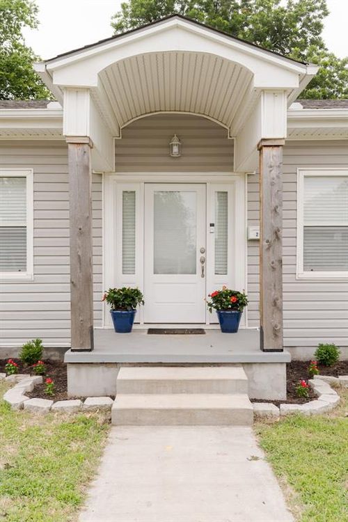 2020 Nw 17th St, Oklahoma City, OK, 73106-1806 | Card Image