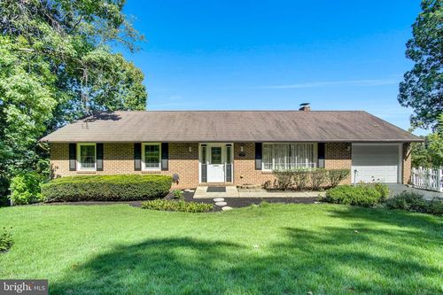 12 Eastwood Dr, CARLISLE, PA, 17015-9799 | Card Image
