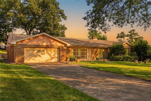 2411 James Street, White Oak, PA, 15132 | Card Image