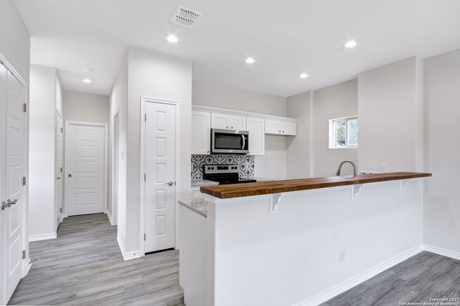 2514 Contour Dr, House other with 3 bedrooms, 3 bathrooms and null parking in Spring Branch TX | Image 9