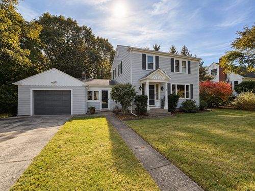 18 Primrose Dr, Seekonk, MA, 02771-5916 | Card Image