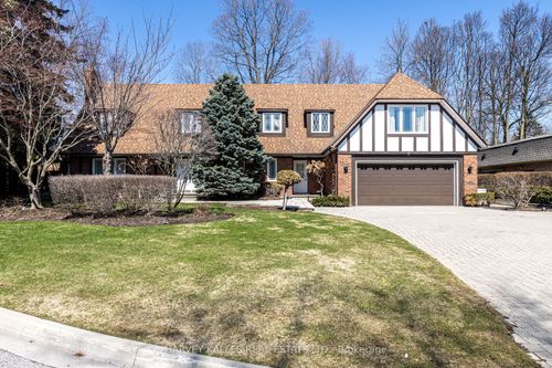10 Whitelaw Crt, Thornhill, ON, L3T5E7 | Card Image
