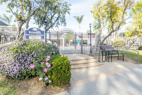 6-6520 Tampa Ave, Reseda, CA, 91335 | Card Image