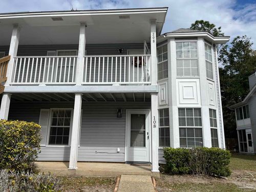 d108-2813 Langley Ave, PENSACOLA, FL, 32504-9309 | Card Image