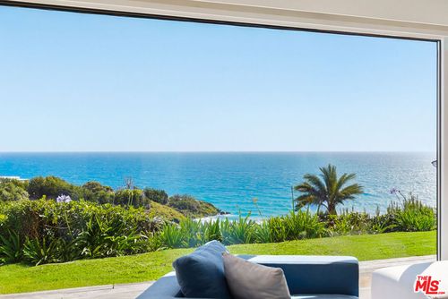 6817 Seawatch Ln, MALIBU, CA, 90265-4142 | Card Image