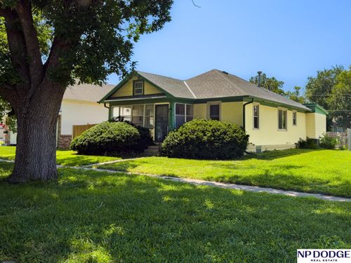 335 N Logan St, Fremont, NE, 68025-6354 | Card Image