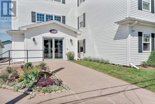 201-30 St Stephen St, Summerside, PE, C1N0E3 | Card Image