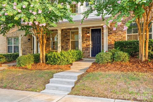 9320 Ainslie Downs St, Charlotte, NC, 28273-4967 | Card Image