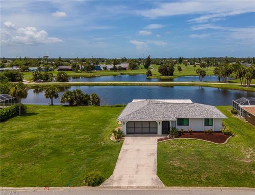 15 Oakland Hills Pl, Rotonda West, FL, 33947-2234 | Card Image