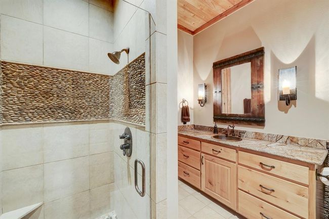 Bedroom 4 bathroom | Image 34