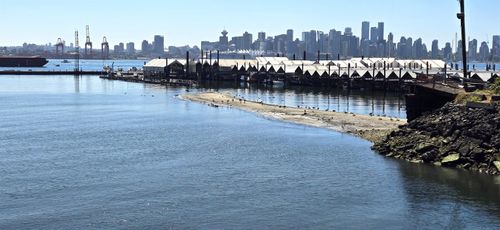 gnb20-415 W Espl, North Vancouver, BC, V7M | Card Image