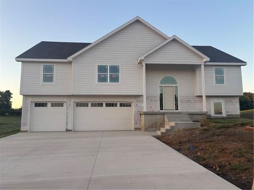 41 Sw 150th Rd, Warrensburg, MO, 64093-5100 | Card Image